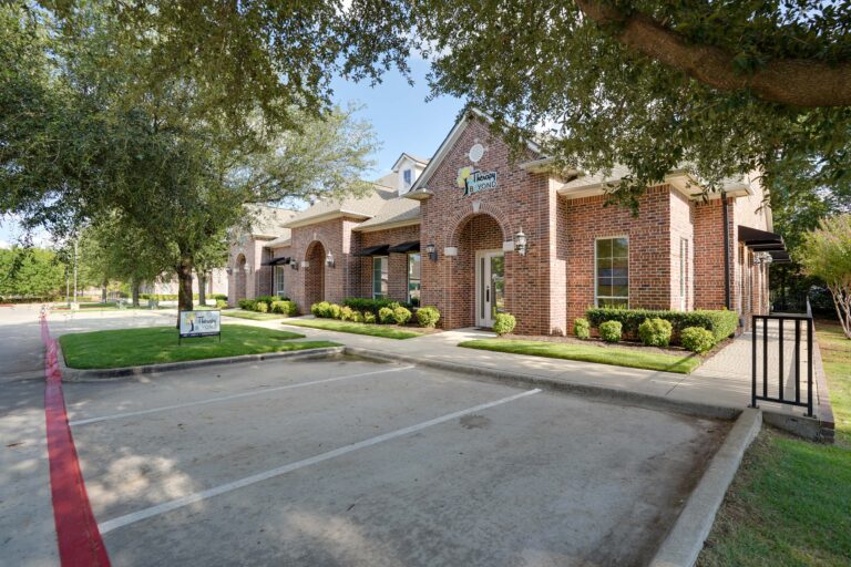 Colleyville Square Building Space