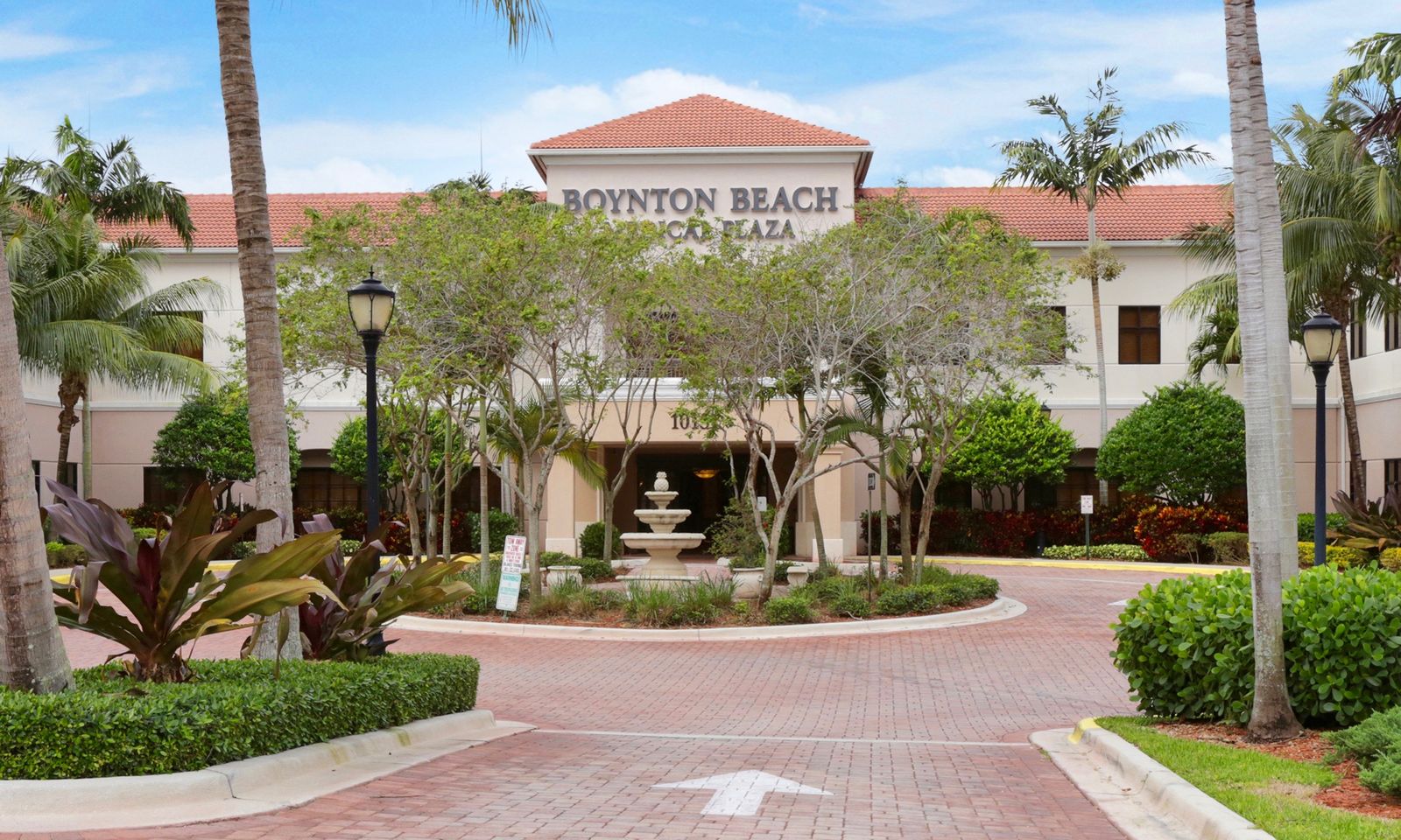 Boynton Beach Medical Plaza Entry Gate