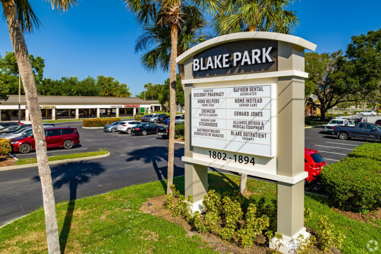 Bradenton FL Pylon Signage